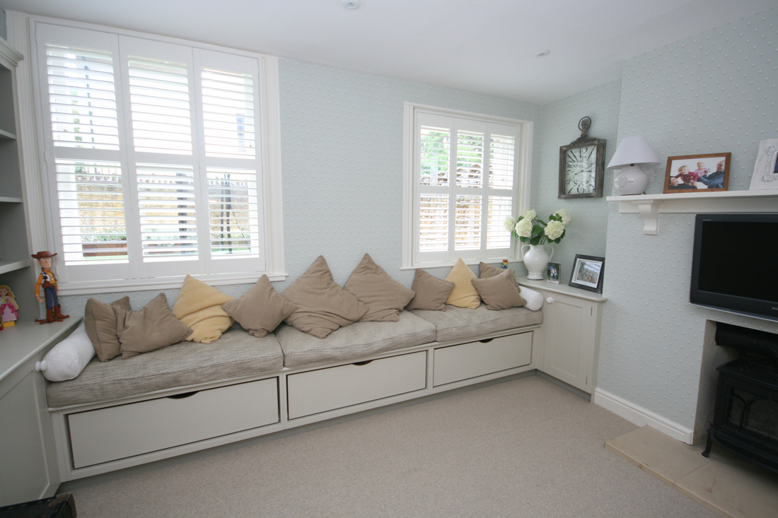 Back to Bespoke Wardrobes with pull out Hanger Drawers main page.