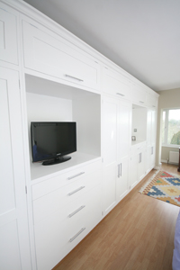 Close up on TV alcove, Click for Enlargement, (0.7 mb.)