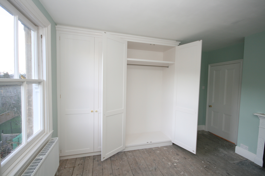 Back to Twin Bespoke Fitted Wardrobes main page