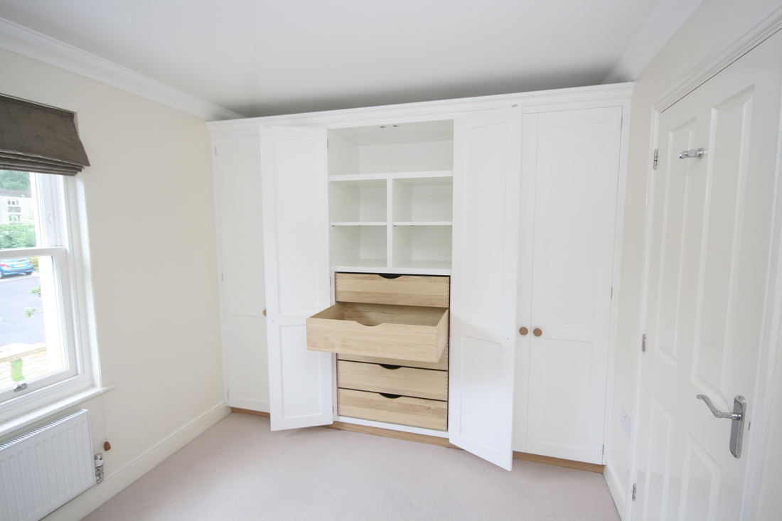 Back to Wall to Wall Fitted Wardrobes with internal Drawers and Pigeon Holes main page