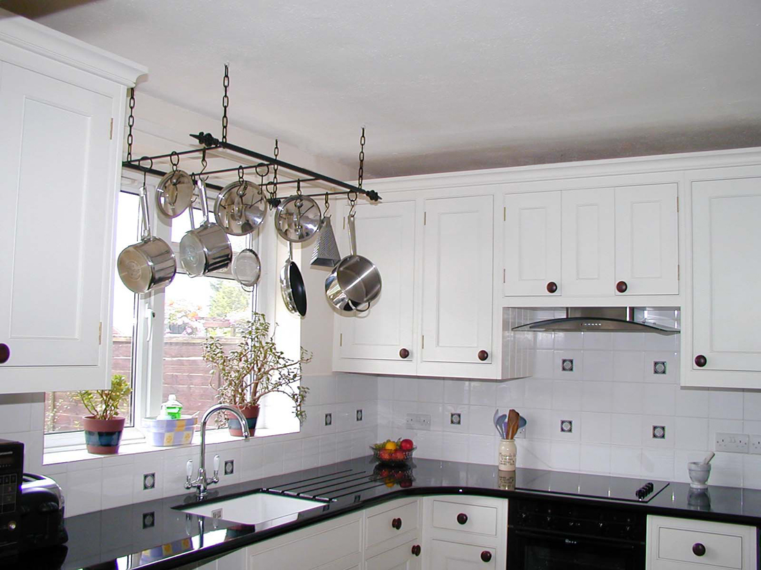 Back to Bespoke Shaker Kitchen with Acrylic-Stone Worktop main page